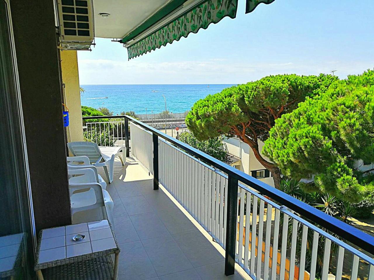 Apartment Llavaneres II Sant Andreu de Llavaneres Eksteriør billede